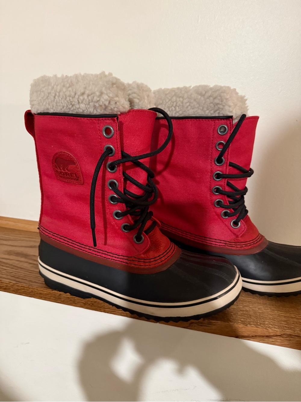 Sorel Red and Black Lace-Up Sherpa-Top Snow Boots
